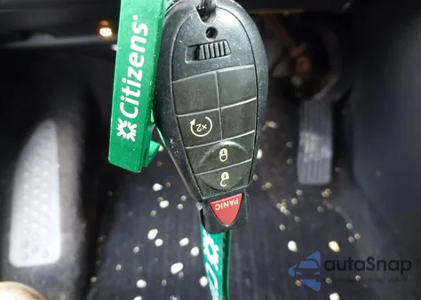 2014 Jeep Cherokee Latitude z USA, uszkodzony, nr VIN 1C4PJMCS5EW200506